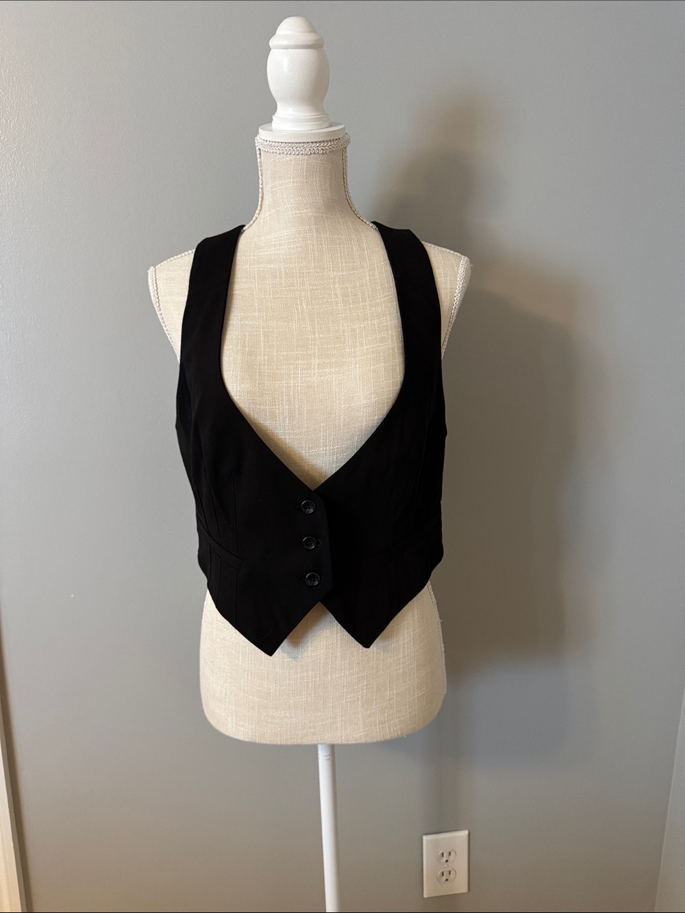 Black Women's Tailored Vest - Sleek Sleeveless Waistcoat